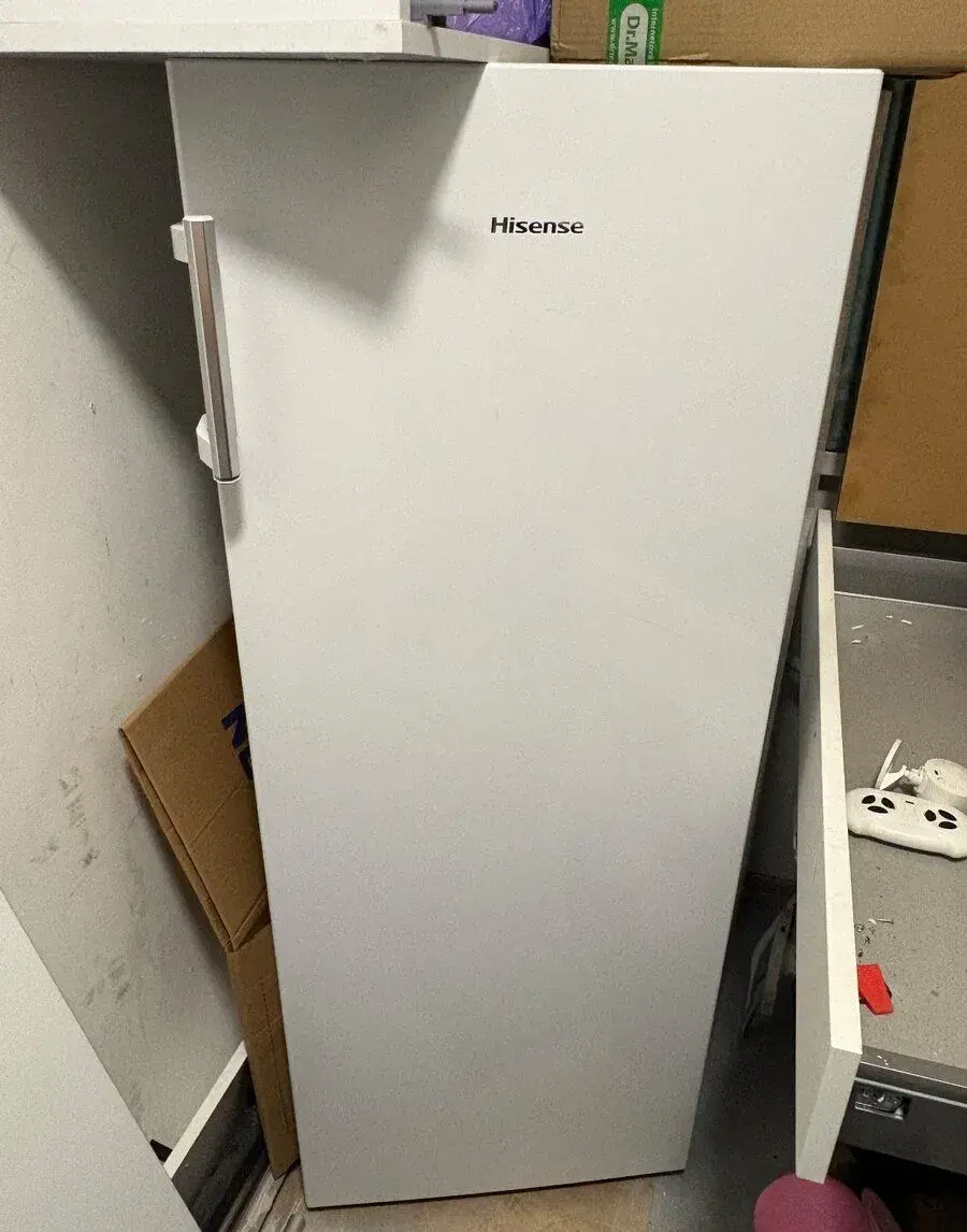 Zásuvková mraznička Hisense FV206D4AW1