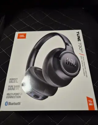 JBL Tune 730BT