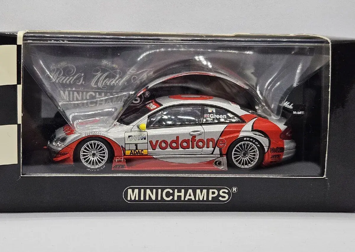 Minichamps 1:43 Mercedes CLK DTM 2002