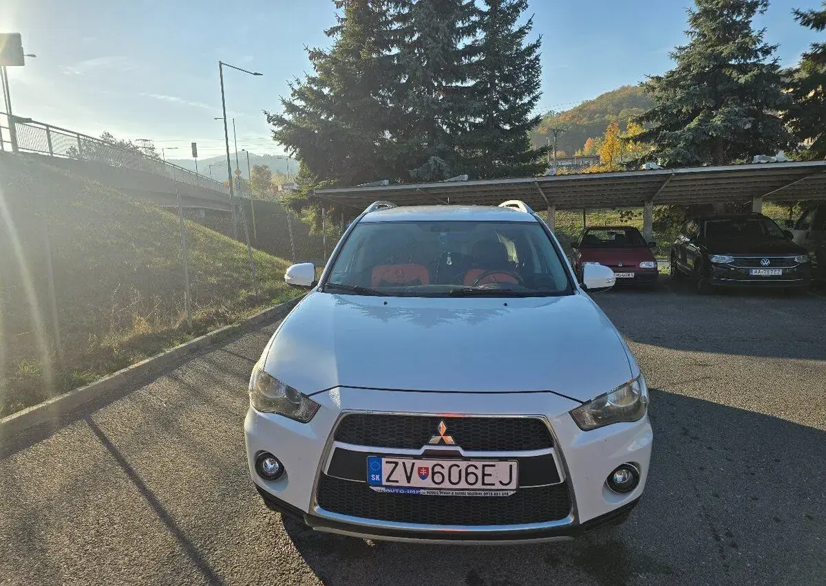 Mitsubishi Outlander – 188 680 km