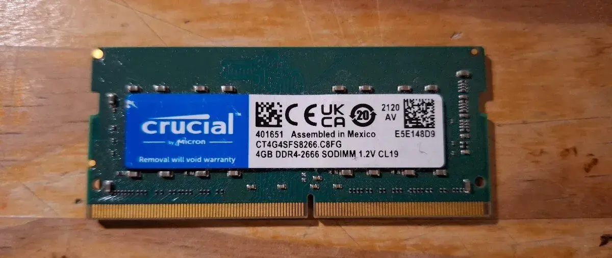 DDR4 4 GB Crucial pre notebooky