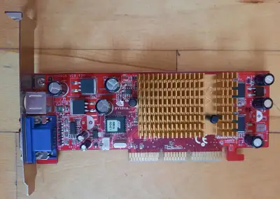 Retro graficka karta: NVIDIA GeForce FX-5500 128 MB DDR