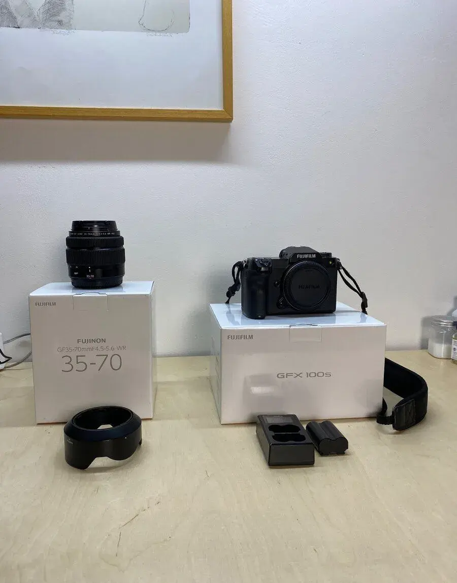 Fujifilm GFX 100s