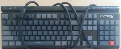 Klávesnicu Hyperx Alloy Elite RGB