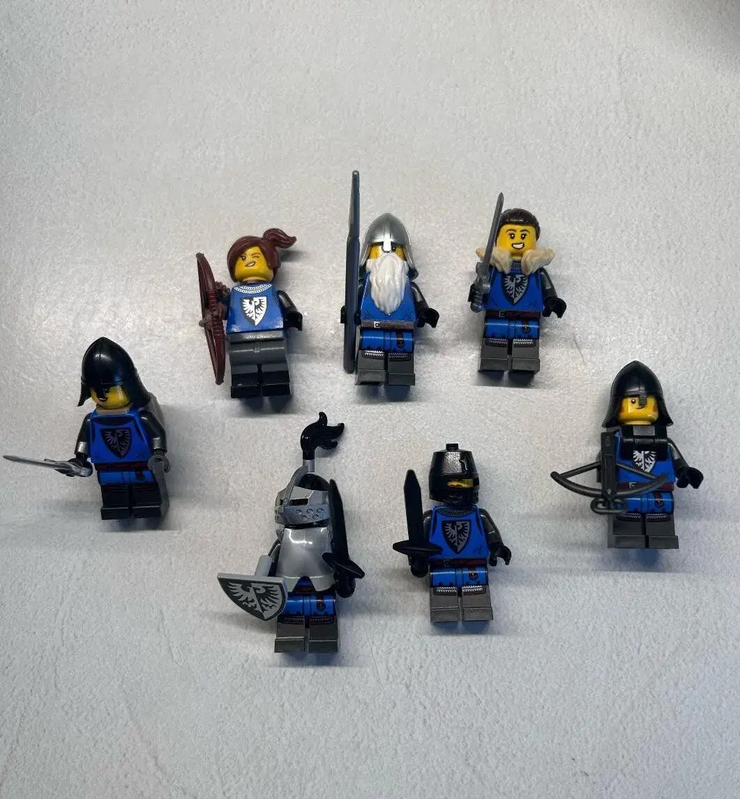 Lego Black Falcon 7 novych figuriek s doplnkami