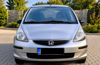 Honda Jazz – 2027, 140 000 km