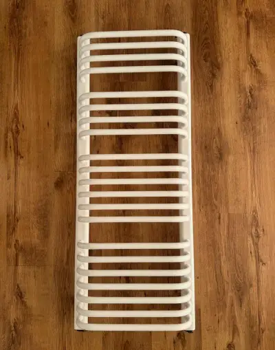 Nový kúpeľňový radiátor INS-TERM G 20/40 – 1120 × 450 mm