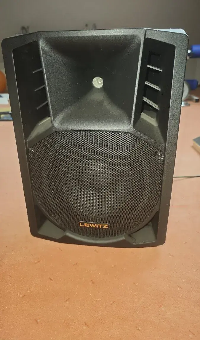 Lewitz PA-210KA-MP aktívny reproduktor 200 W