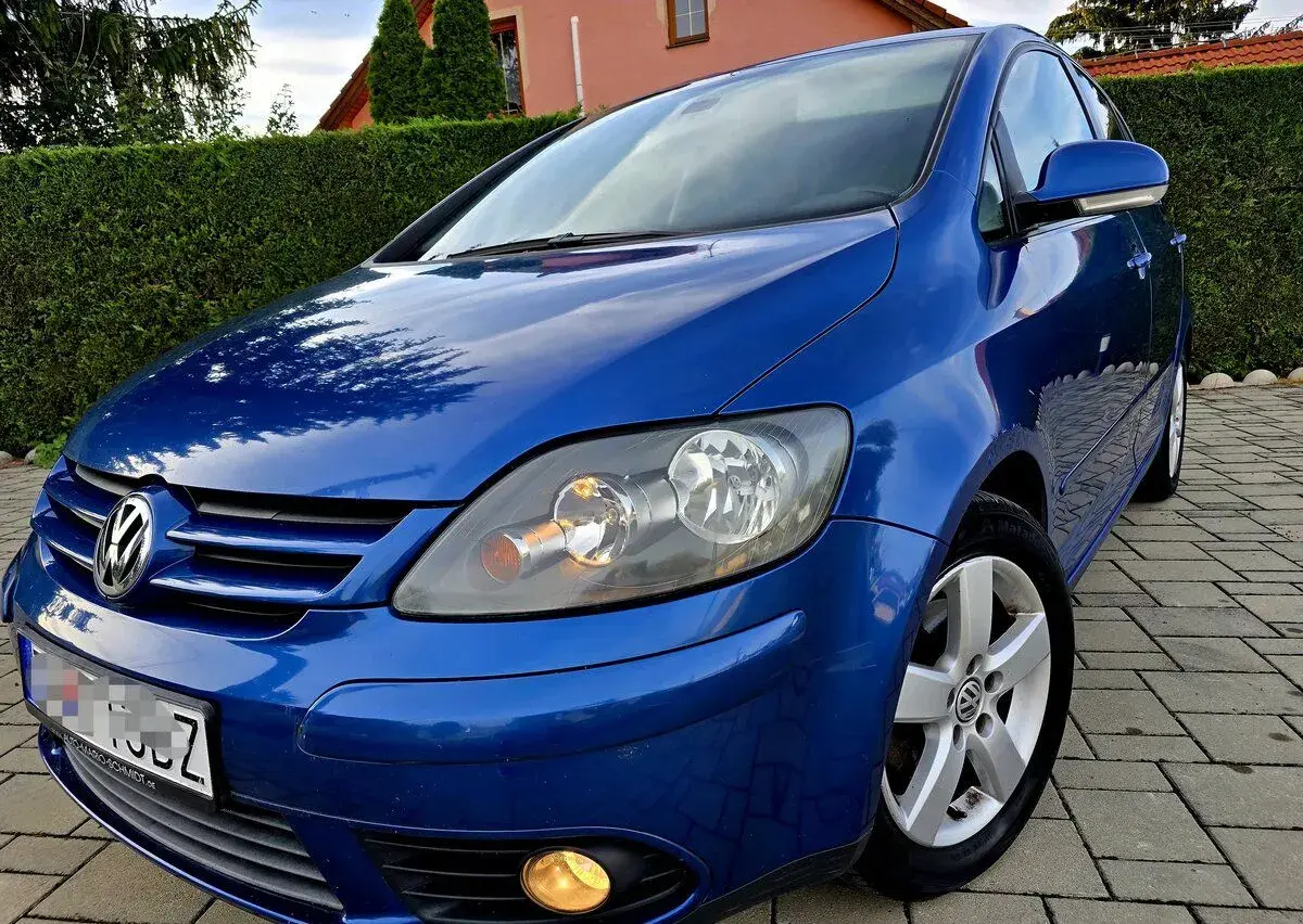 Volkswagen GOLF – 2008, 232 000 km