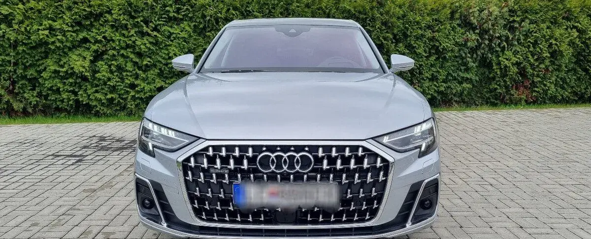 Audi A8 – 2022, 39 900 km