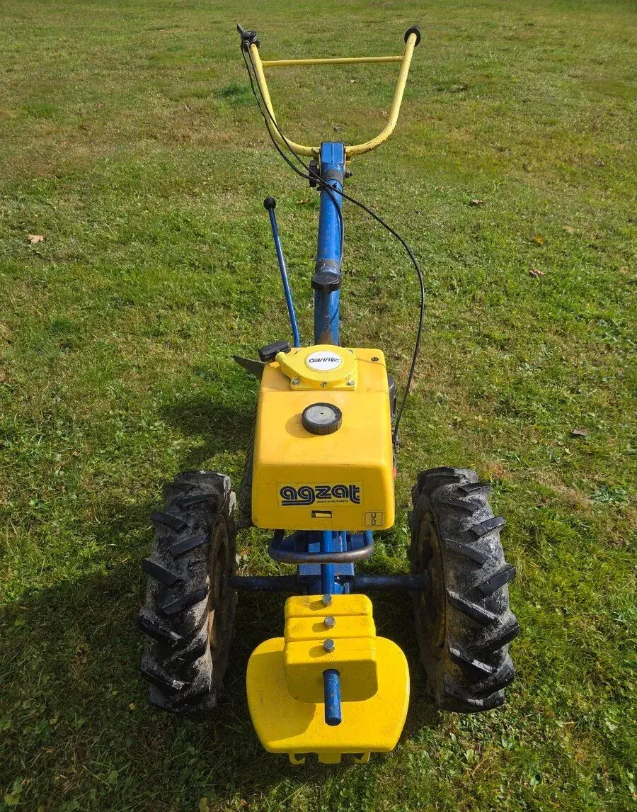 Malotraktor Agzat