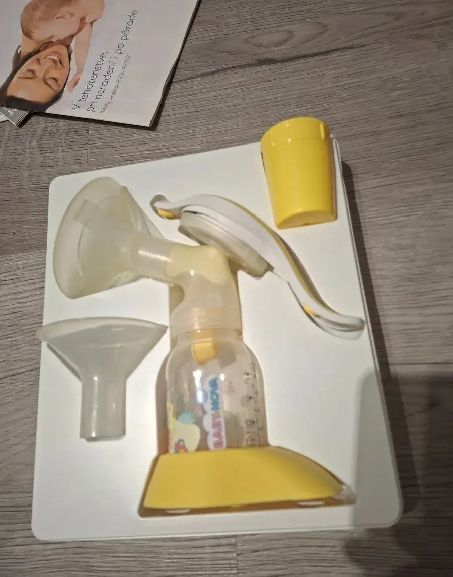 Manuálna odsávačka materského mlieka