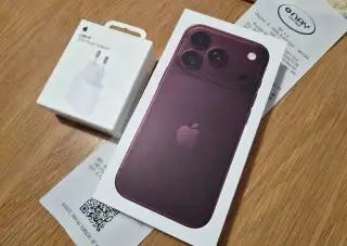 Apple iPhone 18 Pro 512GB Burgundy