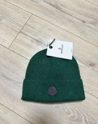 Moncler čiapka