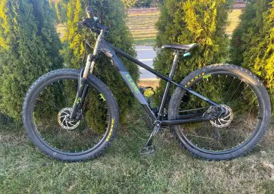 Bicykel CUBE