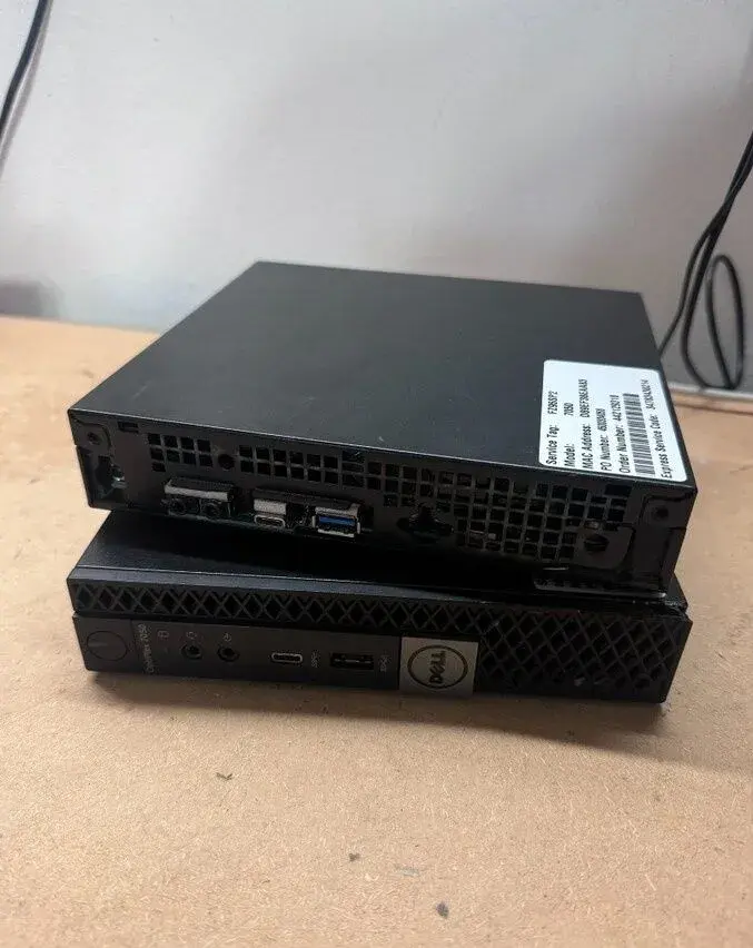 2x Dell 7050 na diely alebo na opravu/doskladanie.