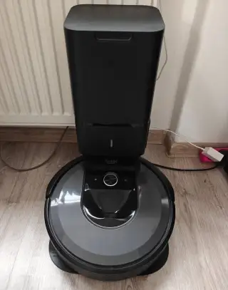 iRobot Roomba i7+ Clean Base