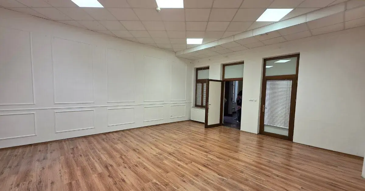 Prenajmeme kanceláriu, Žilina-Mariánske námestie, R2 SK