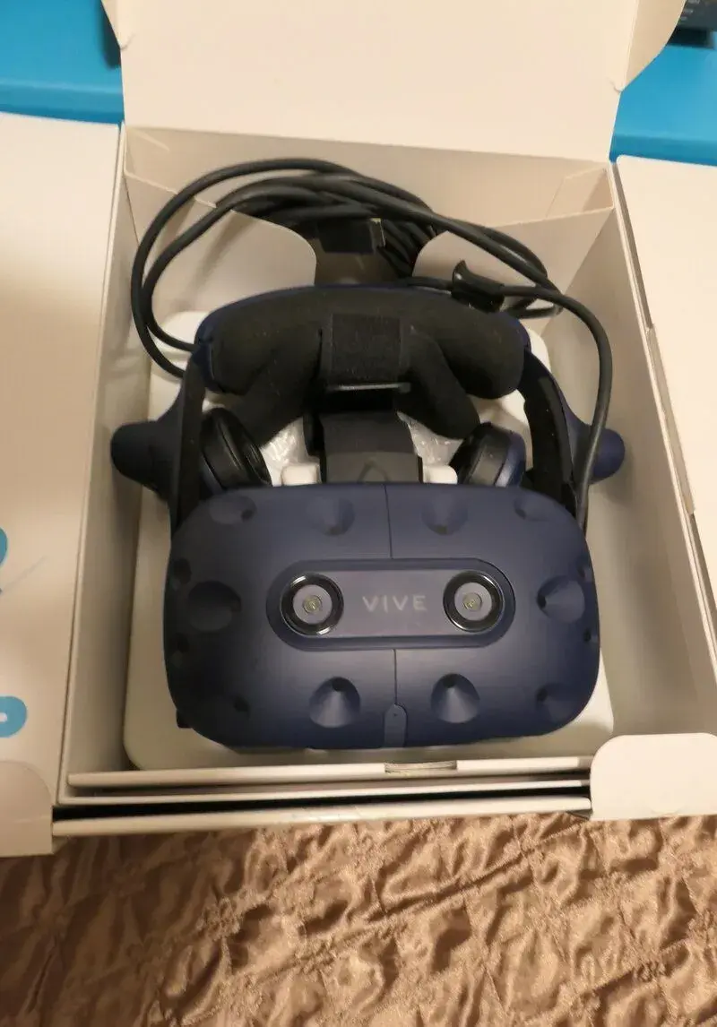 Samotné VR okuliare HTC Vive Pro