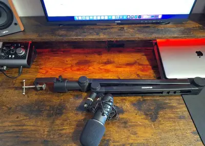 Kondenzátorový mikrofón Marrantz Pro MPM-100 s držiakom