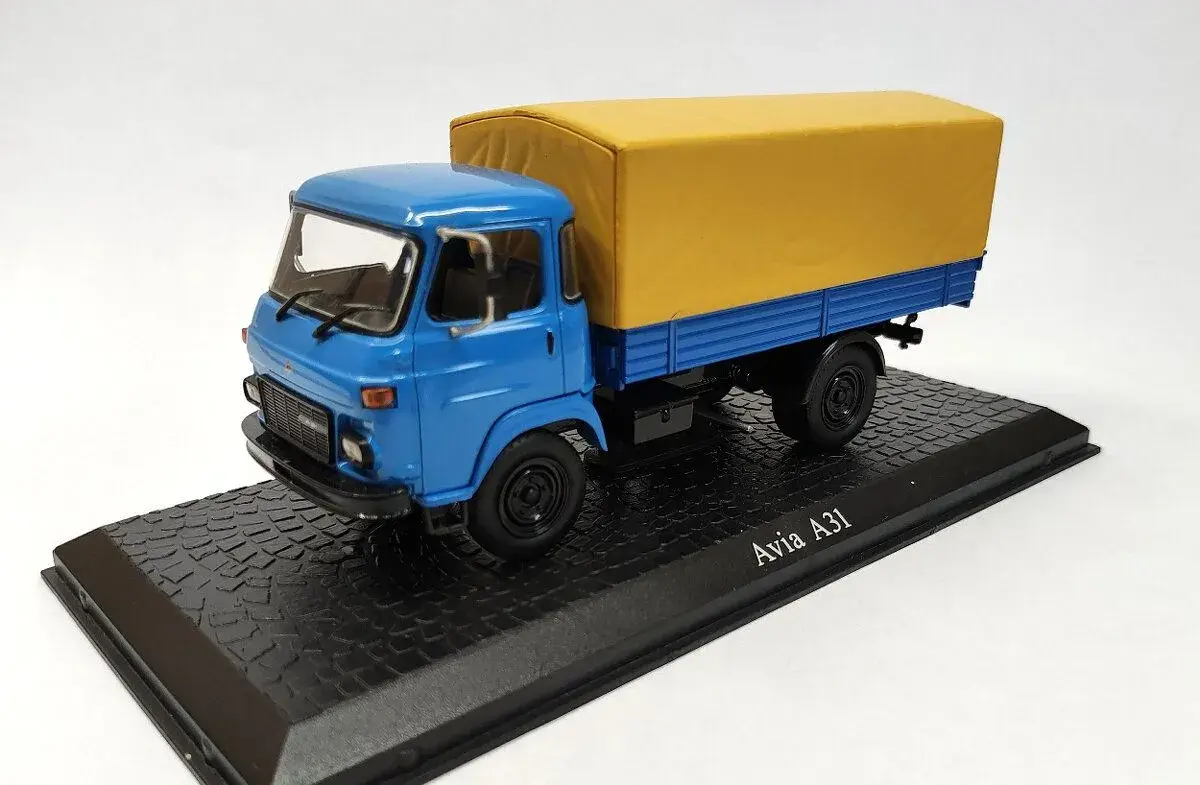 Model Avia A31, 1:43, IXO/IST, séria Atlas Editions