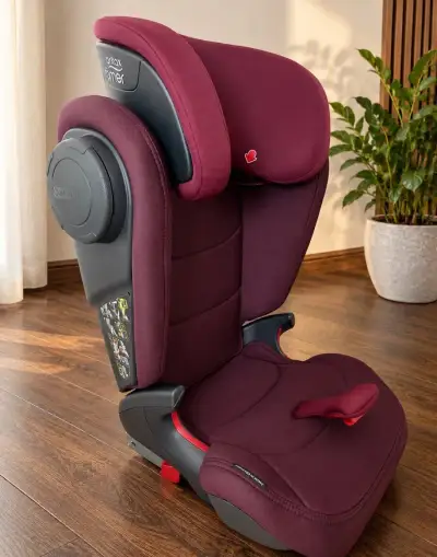 Britax Römer KIDFIX III M – ISOFIT, bordová