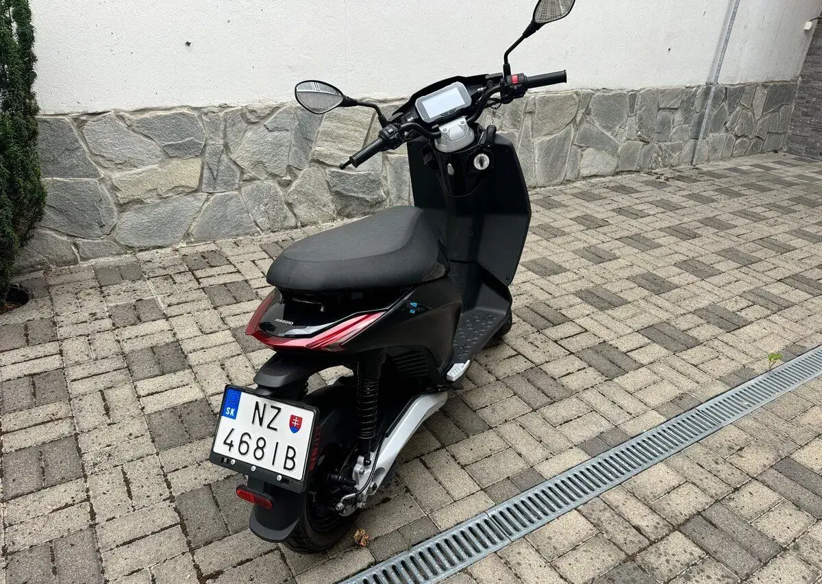 Piaggio 1 Active