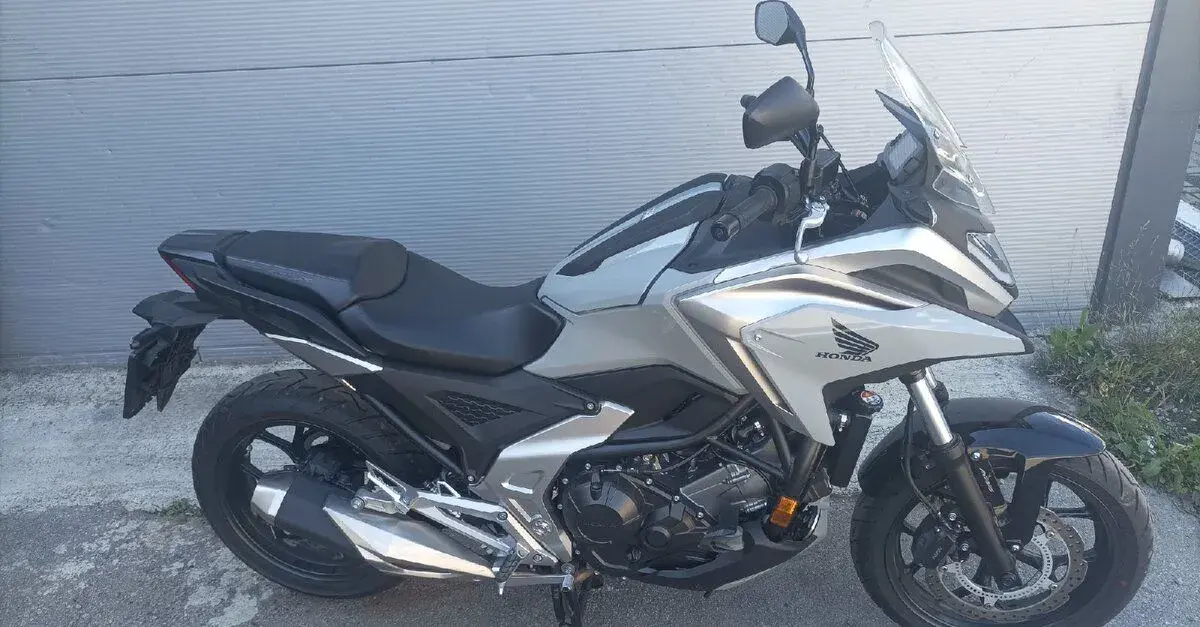 Honda NC750X (2024)