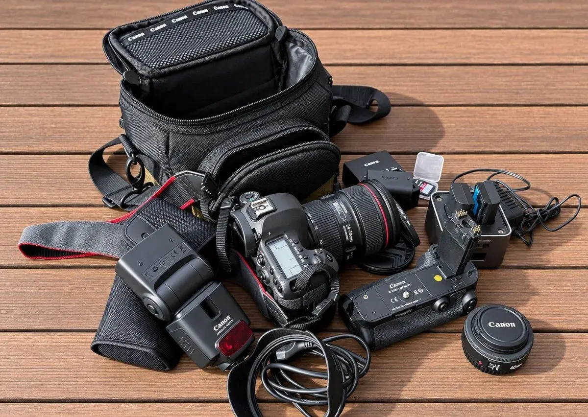 Canon EOS 5DS + 24-70mm L II + 40mm STM - kompletný profi se