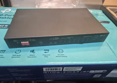 TP-Link 10-Port Gigabit Desktop PoE+ Switch