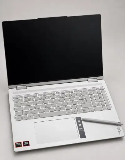 Lenovo Yoga 7 2-in-1 16AKP10 – Ryzen AI 7, OLED