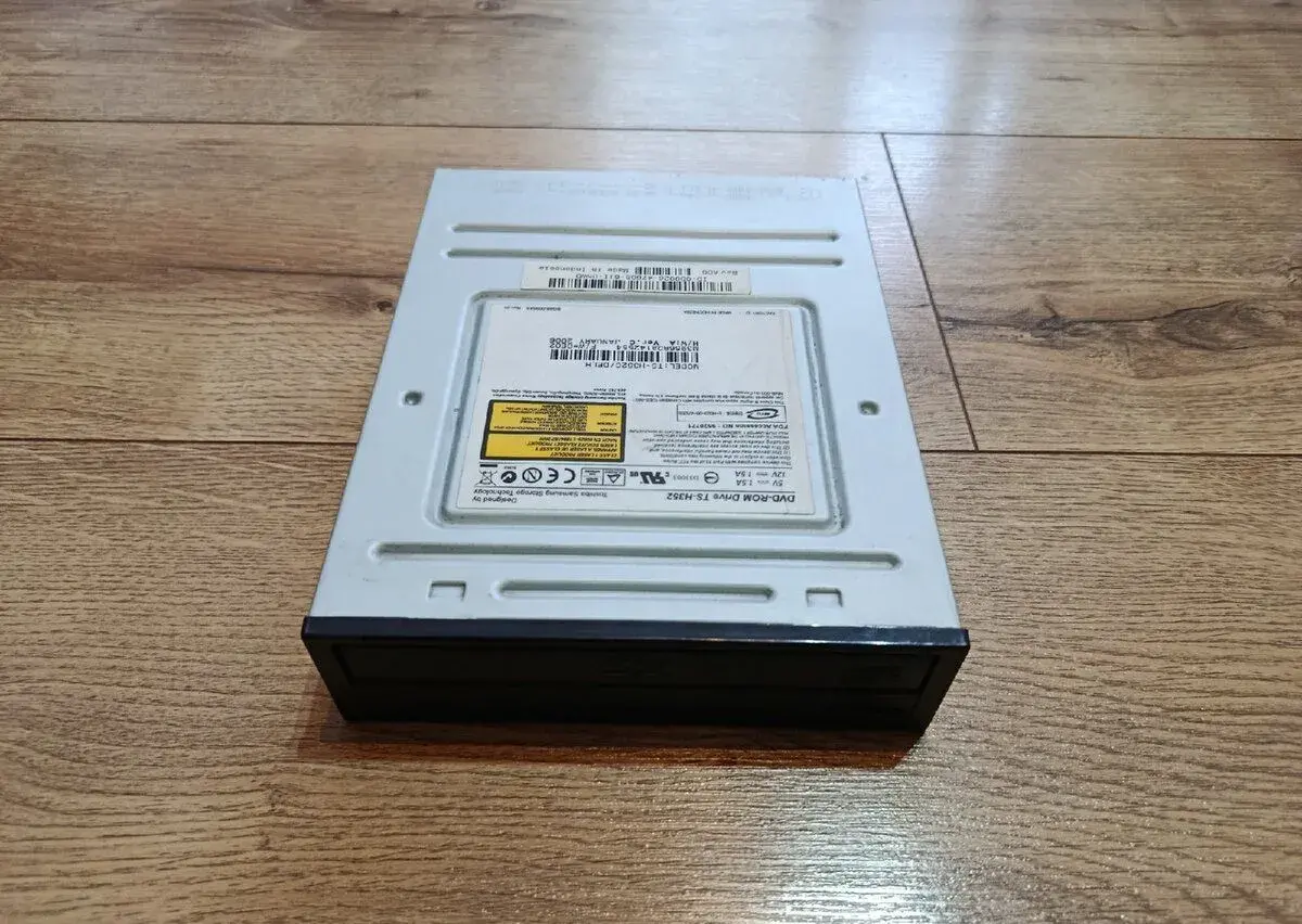 DVD-ROM mechanika
