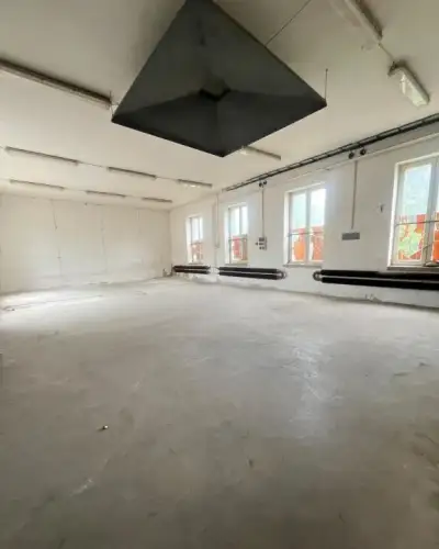 Zrekonštruovaný podnikateľský objekt 300 m² v centre Diakovi