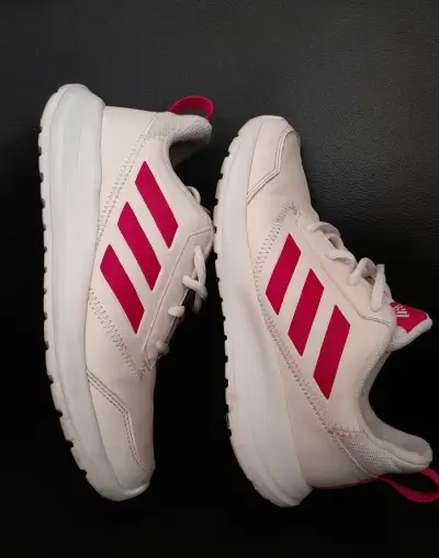 Dámske tenisky Adidas veľ.38