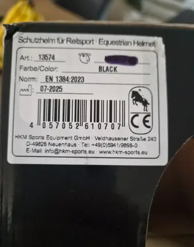 Jazdecka prilba na kone
