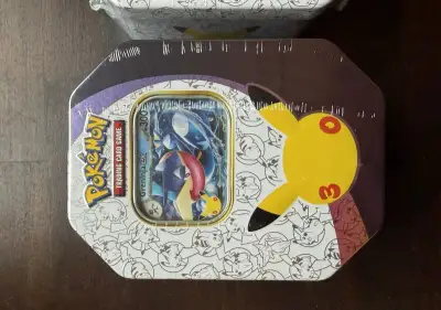 Pokémon TCG 30th Celebration Greninja ex Tin – nový, EN
