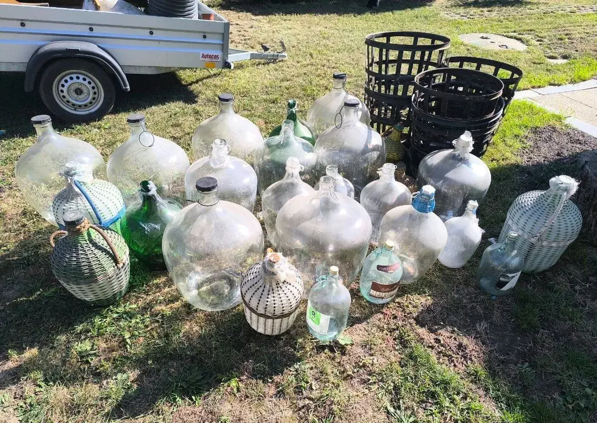 demižóny 8x 50l, koše na demižóny a menšie demižóny