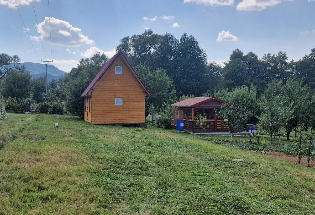 Pozemok so záhradnou chatkou, Bystré,okr.Vranov n/Topľou