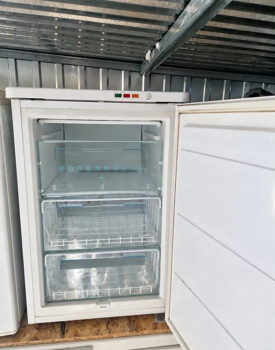 🔷️ Mraznička Elektrolux 85cm