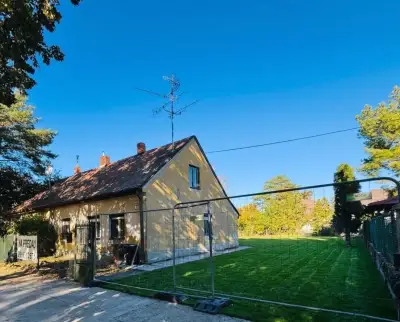 Bývajte v centre Galanty Rodinný dom s priestranným pozemkom