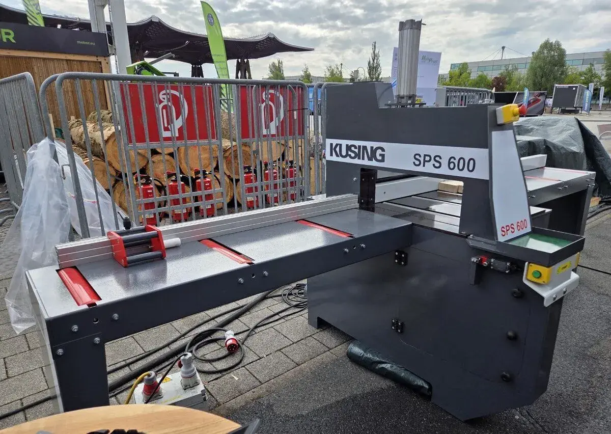 Orbitálna skracovacia / kapovacia pila KUSING SPS-600