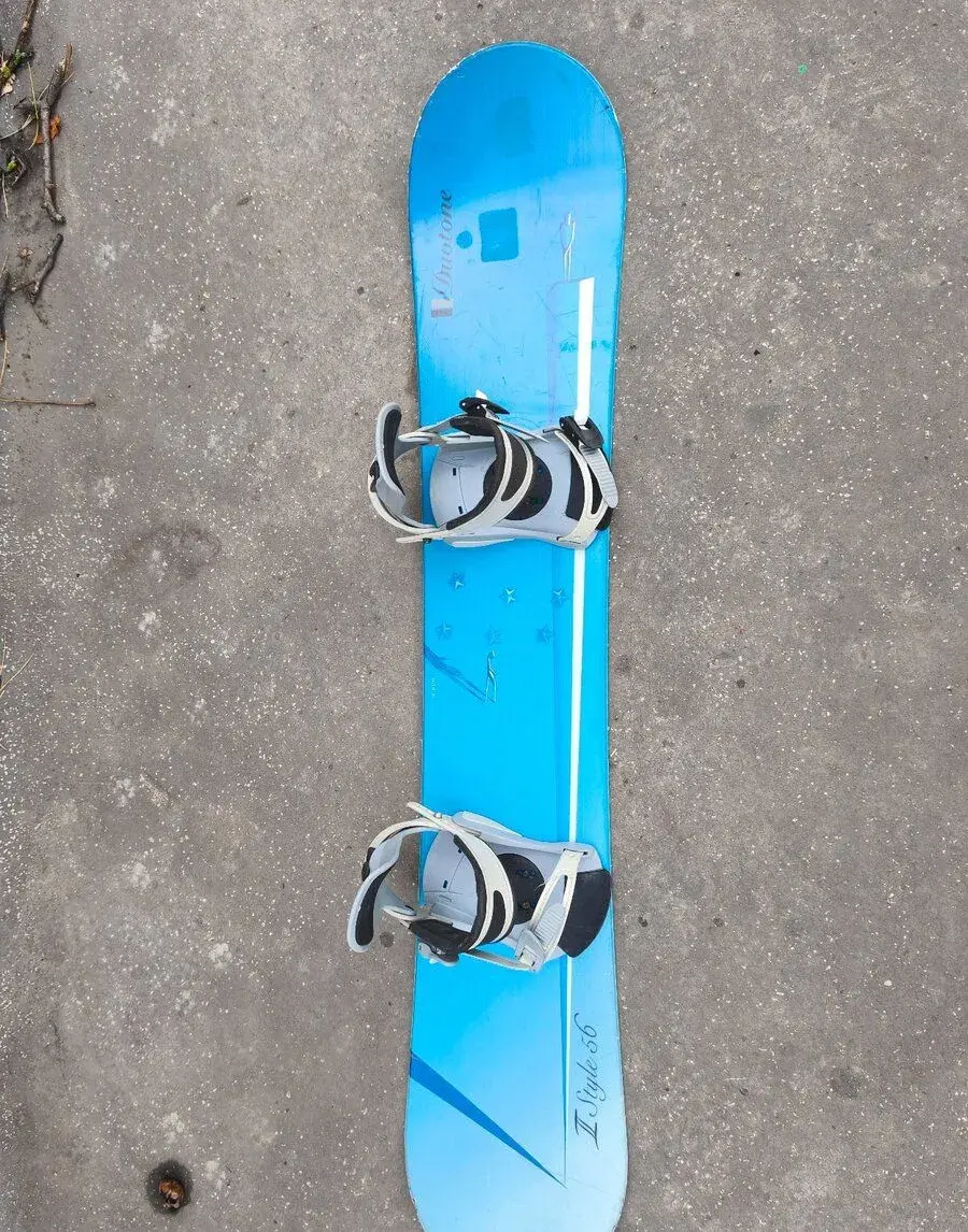 Snowboard + viazanie