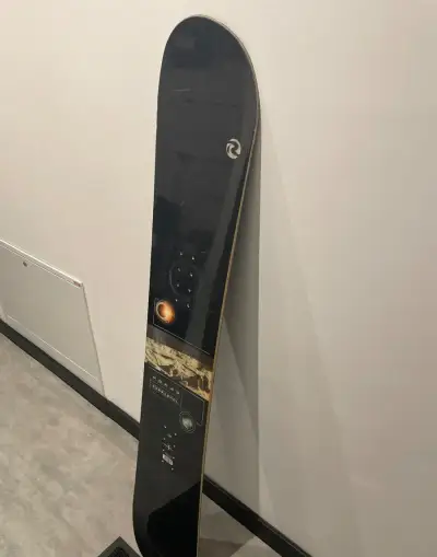Snowboard Rossignol Nomad 149 cm (bez viazania)