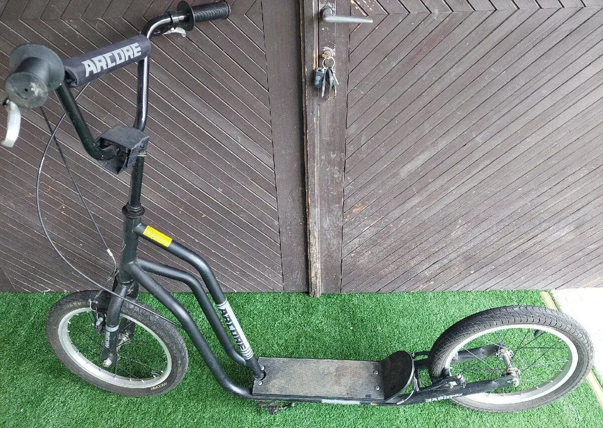 Kolobežka ARCORE 16"