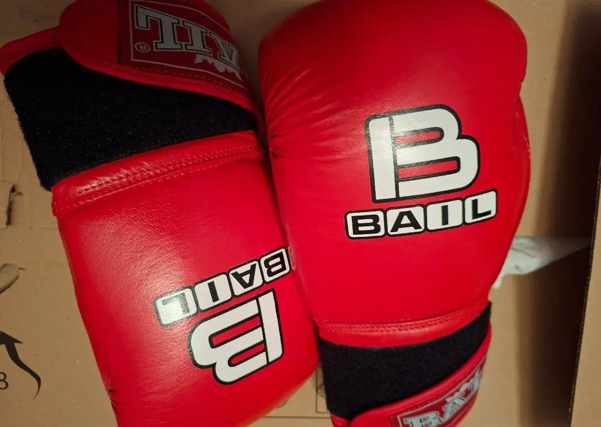 Boxerské rukavice Bail 12 oz