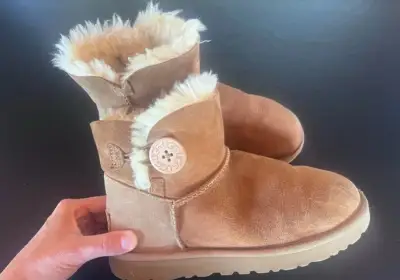 Kotníkové čižmy - UGG