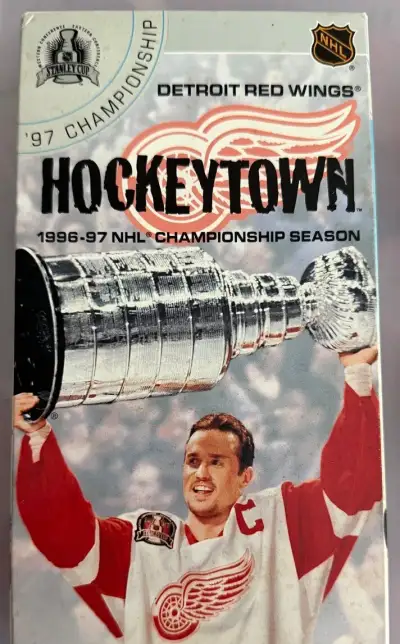 VHS DETROIT RED WINGS 96-97 CHAMPIONS