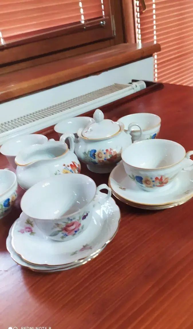 Starožitná porcelánová kávová súprava