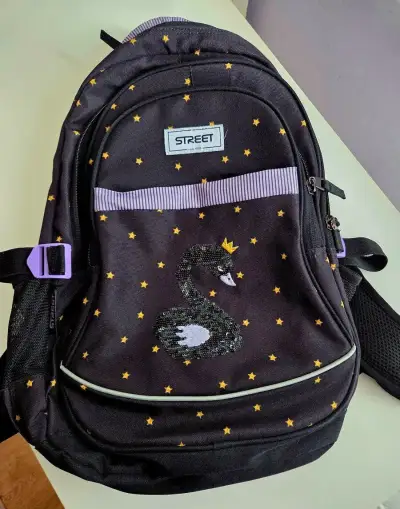 Školská taška pre dievča STREET motív labuť