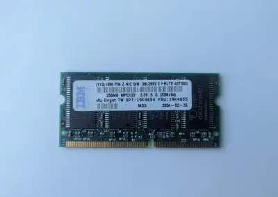 Pamat' pre retro laptop PC133 256 mb
